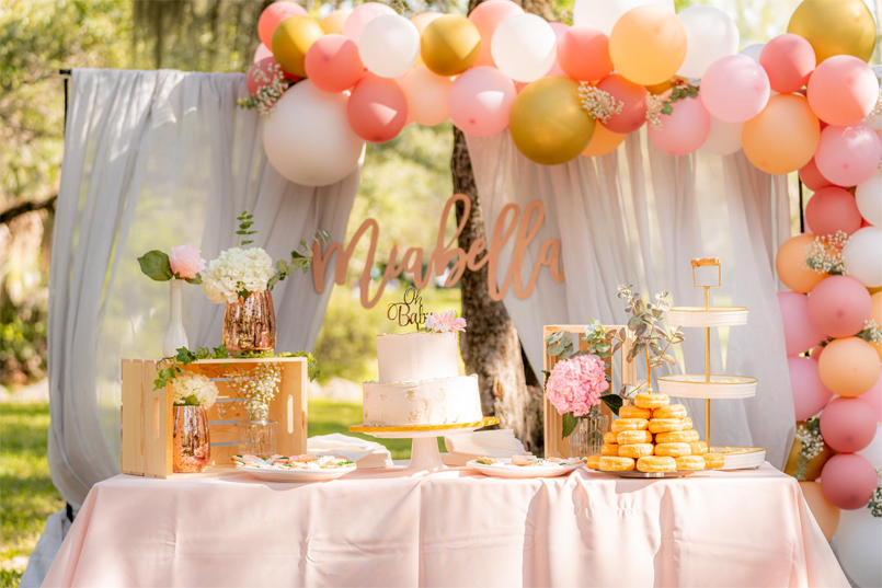 Creating-a-Beautiful-Holiday-Dessert-Table3